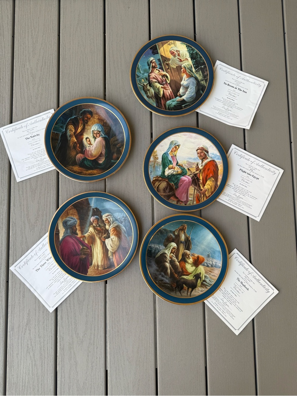 Southern Living Gallery “The Story of Christmas” Collector Plate Set of 5